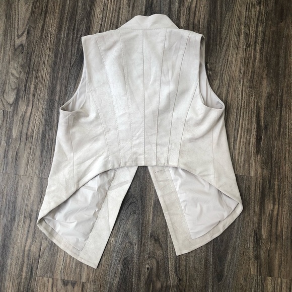 BCBGmaxazria faux suede vest light tan M - Picture 12 of 12